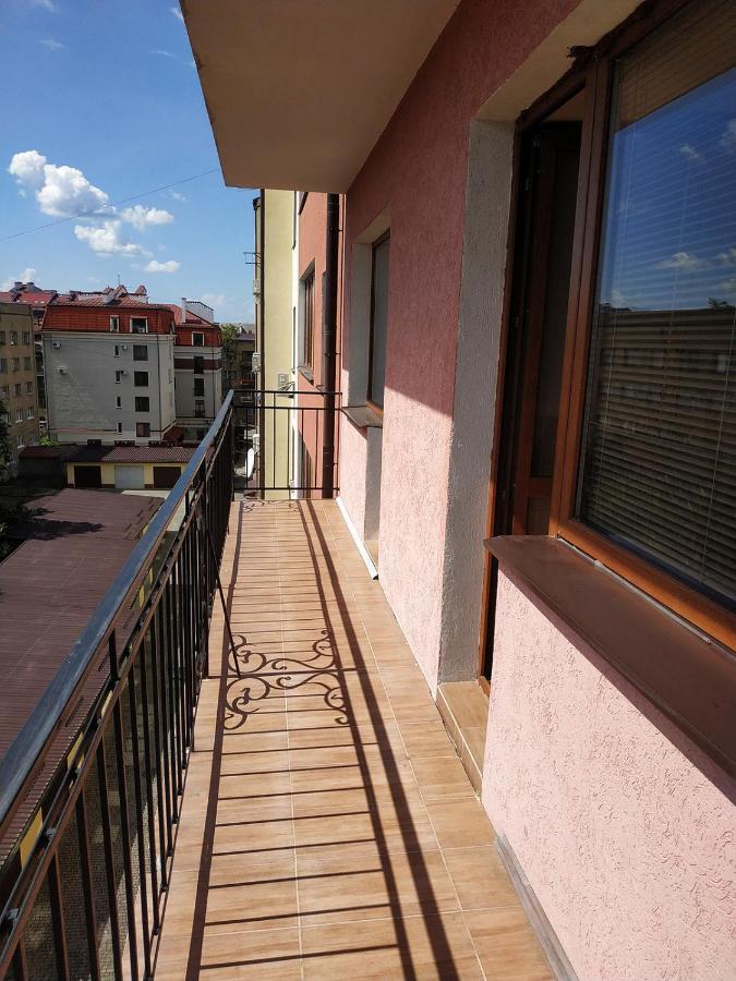 Сentral Ap4You.If Ivano-Frankivsk Luaran gambar